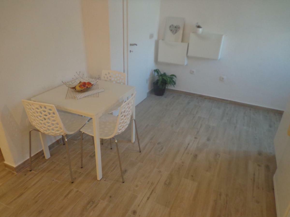 Apartment Ban Šibenik Buitenkant foto